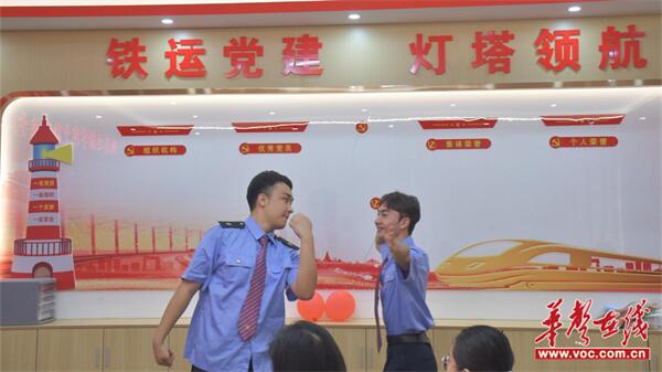 图片 1.jpg 图片 1.jpg