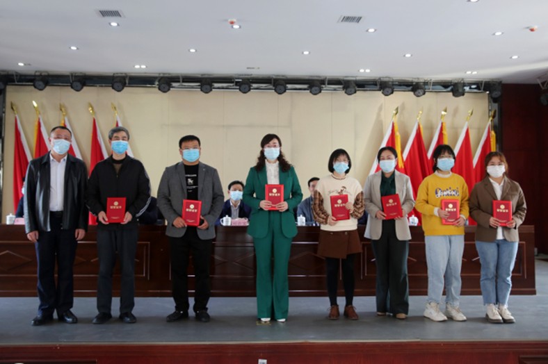 微信图片_20220316155215_副本.jpg