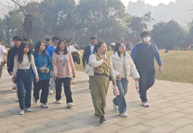 泰国留学生点赞湖湘美景 ——湖南高铁职院泰国班留学生畅游东洲岛 泰国留学生点赞湖湘美景 ——湖南高铁职院泰国班留学生畅游东洲岛