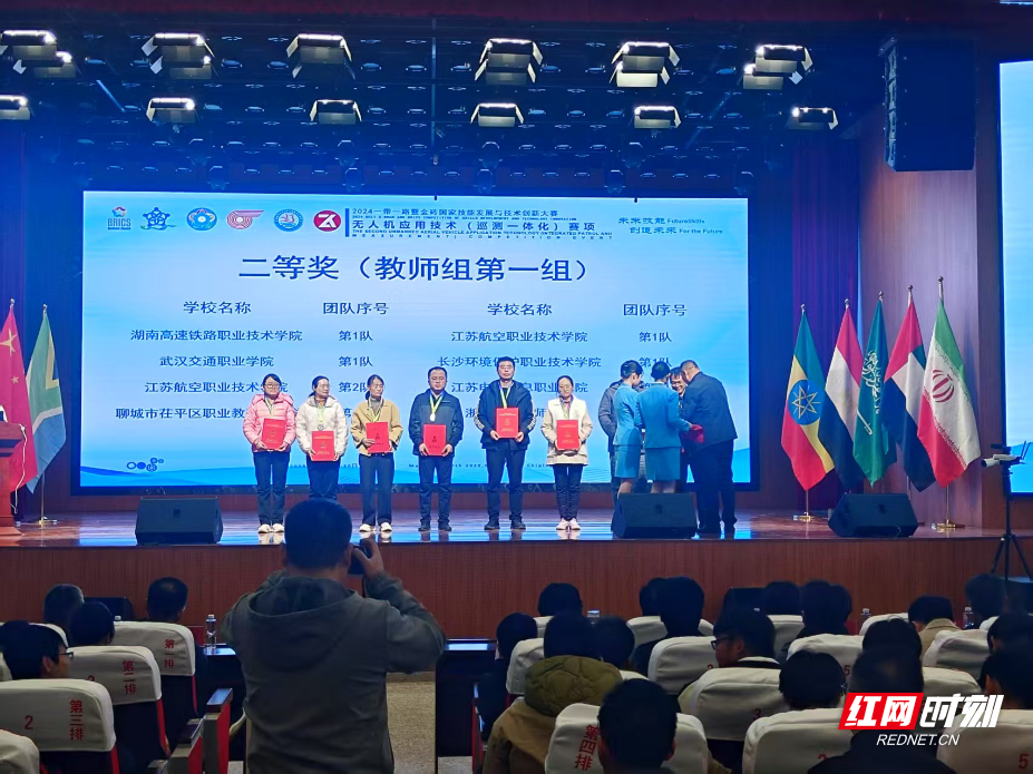 图片13.jpg 图片13.jpg